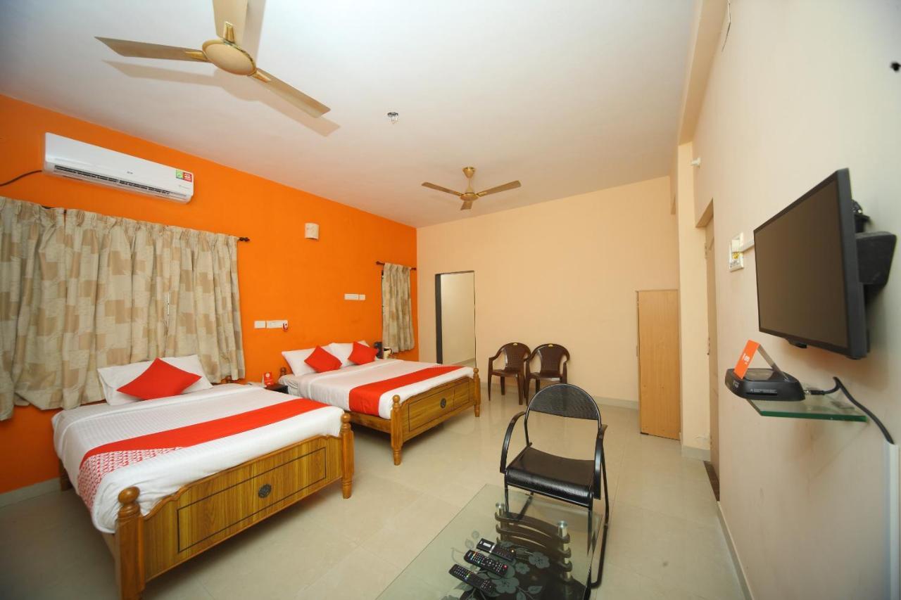 Oyo 15517 Baris 3* Chennai