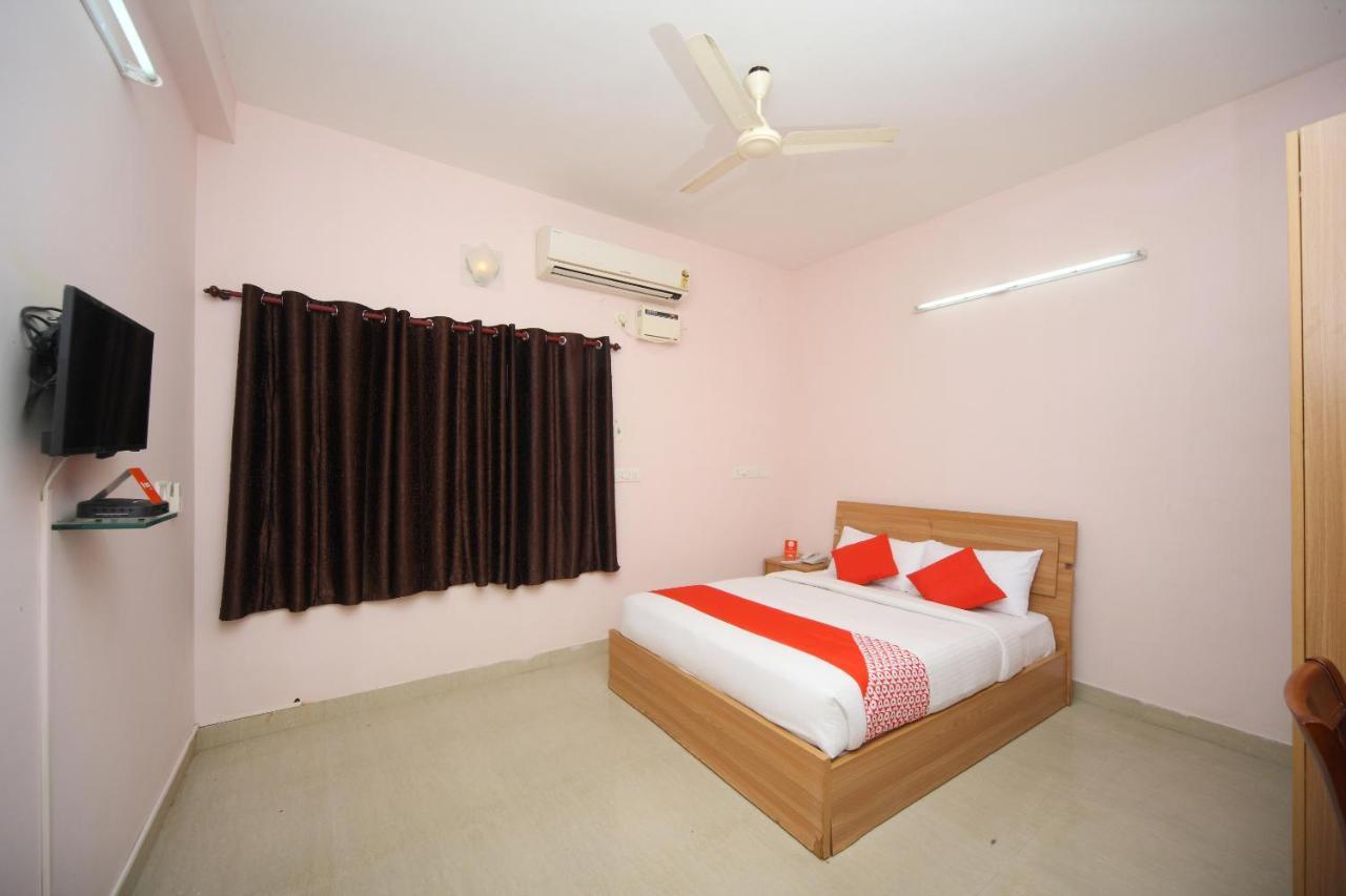 Oyo 15517 Baris Hotel