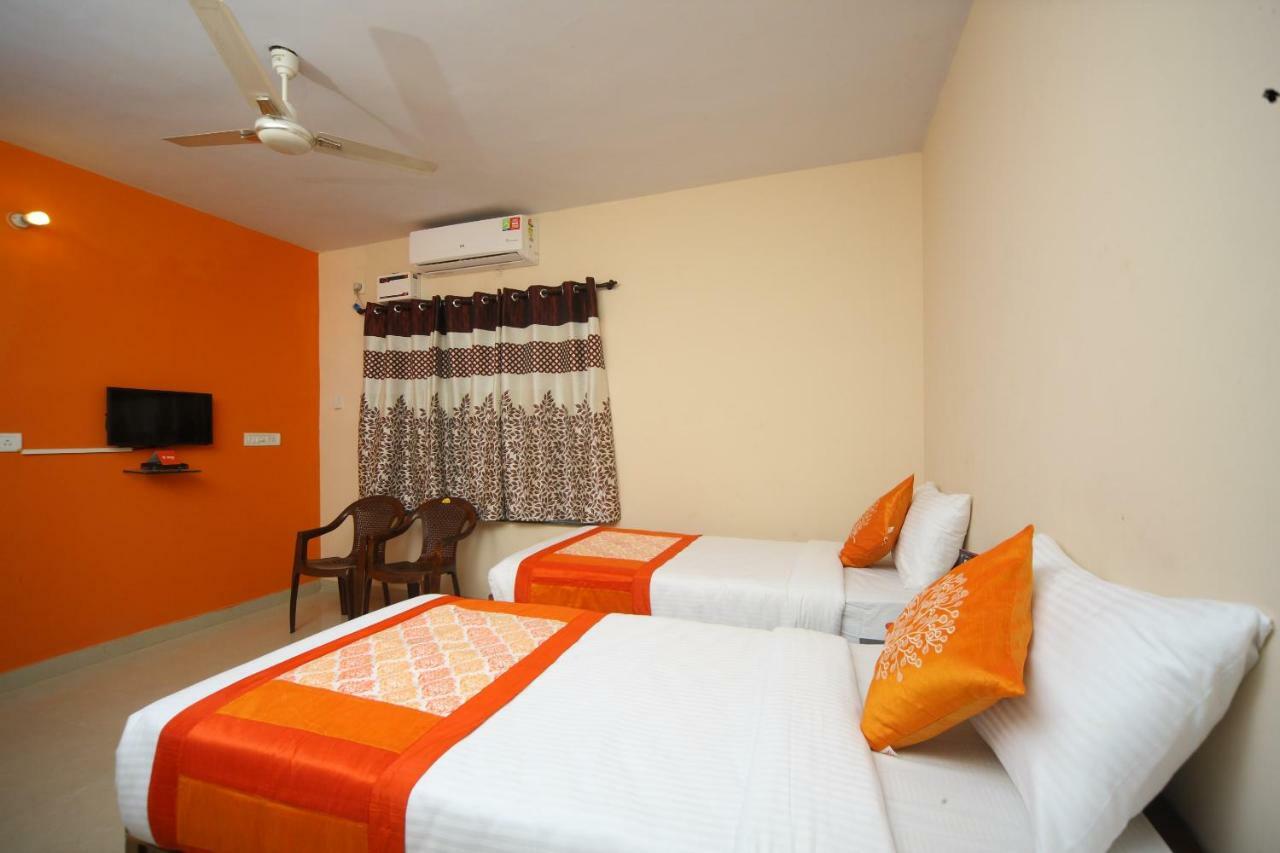 Hotel Oyo 15517 Baris Chennai